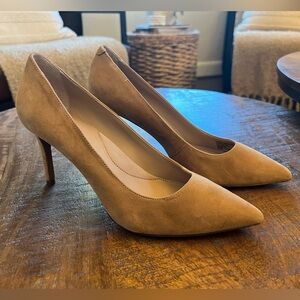 Elegant Tan Women's Pumps - Banana Republic